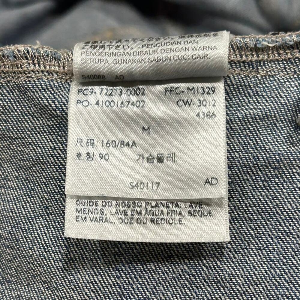 Levi's Women's Fitted Denim Trucker JacketJean Jacket Women's Med Indie Boho - Picture 9 of 9
